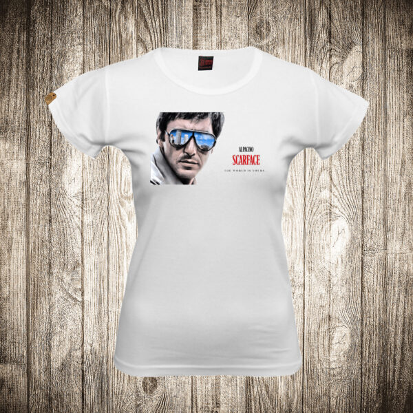 zenska majica boja bela slika al pacino scarface world is yours