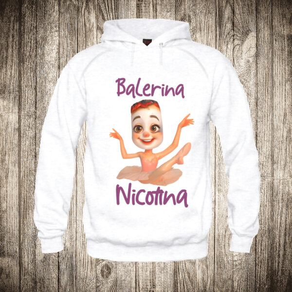 duks sa kapuljacom boja bela slika balerina nicotina brain rot