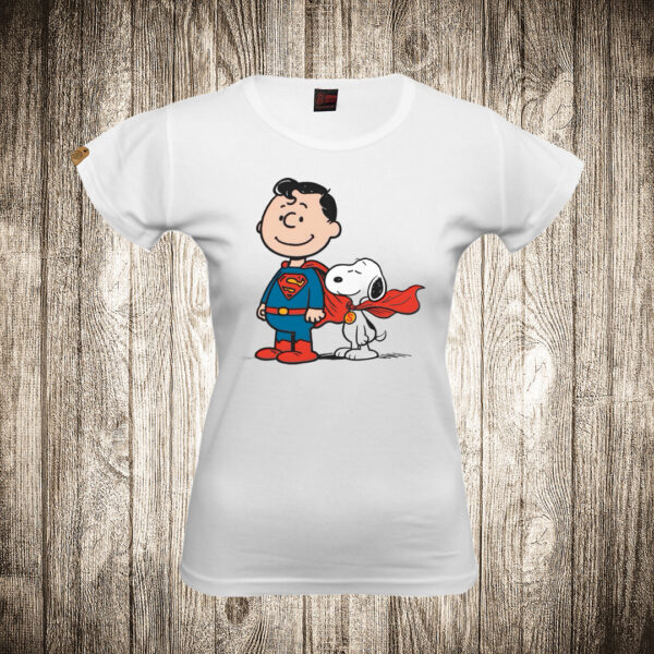 zenska majica boja bela slika carli braun i snupi supermen