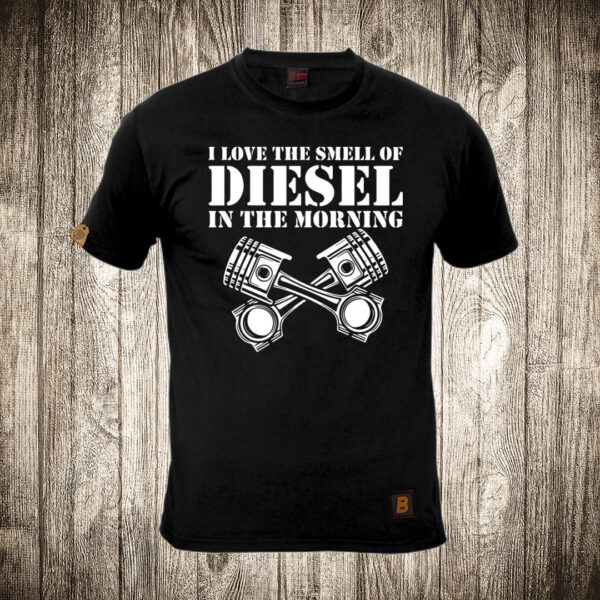 muska majica boja crna slika i love smell of diesel