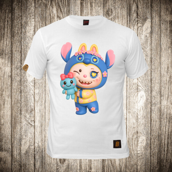 muska majica boja bela slika labubu 23 u stich kostimu