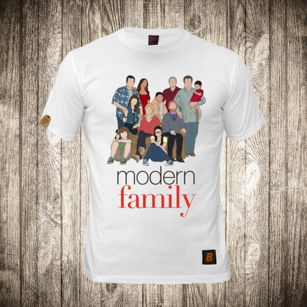 muska majica boja bela slika modern family