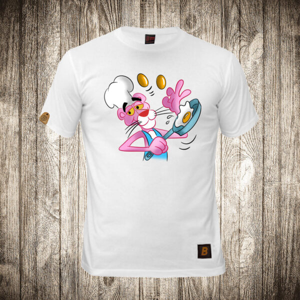 muska majica boja bela slika pink panter sprema dorucak