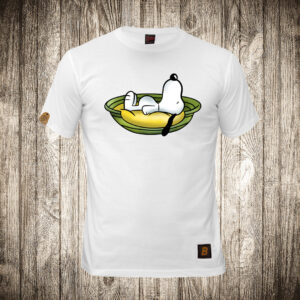 Snupi ( Snoopy ) na krevetu za kućne ljubimce