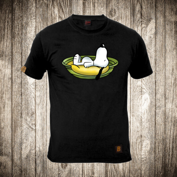 muska majica boja crna slika snupi snoopy na krevetu za kucne ljubimce