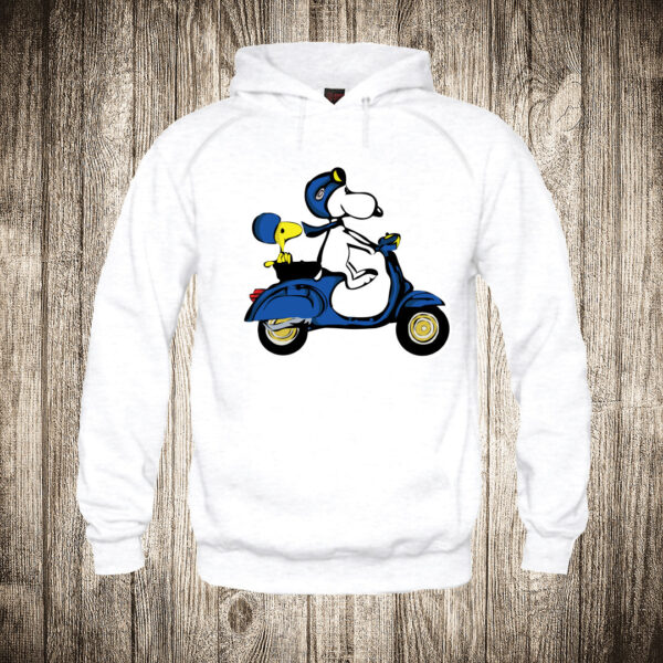 duks sa kapuljacom boja bela slika snupi vespa