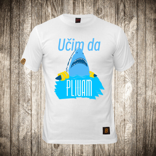 muska majica boja bela slika ucim da plivam ajkula more