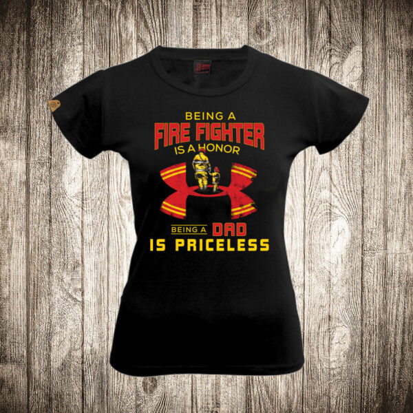 zenska majica boja crna slika vatrogasac otac 3