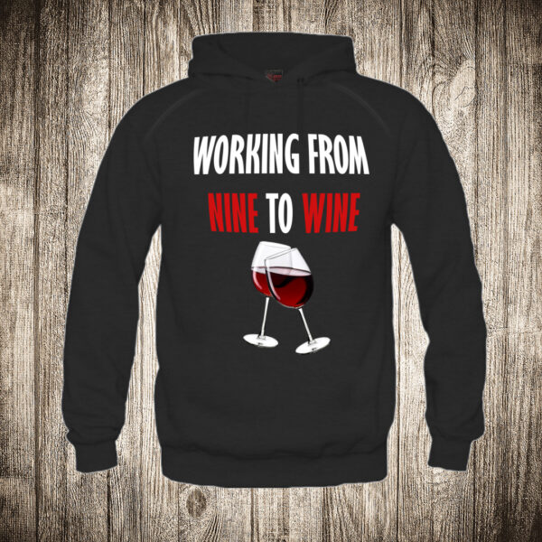 duks sa kapuljacom boja crna slika vino 2