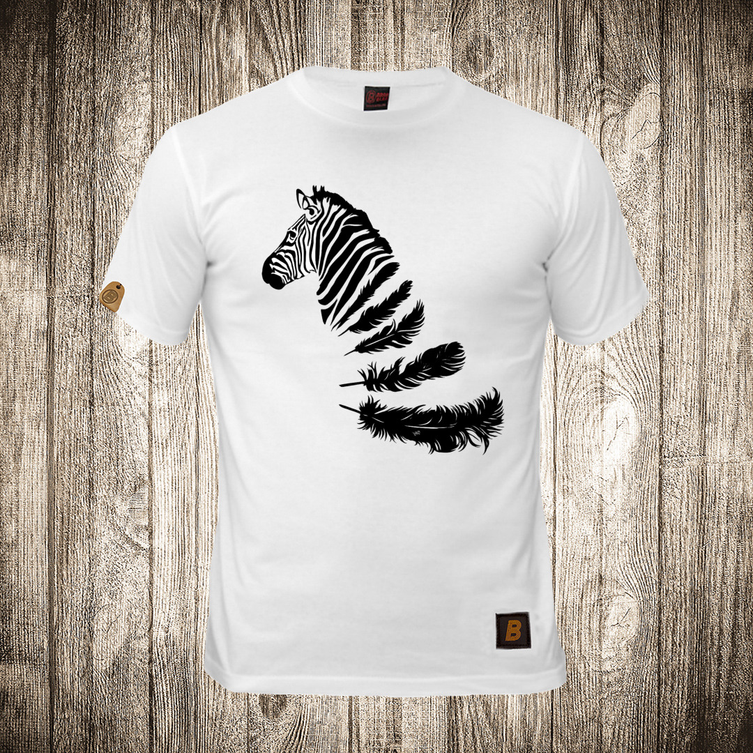 Muška majica bele boje sa motivom Zebra / Pero muska majica boja bela slika zebra pero