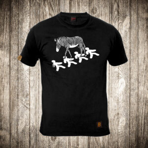 Zebra prelazi preko ljudi ( Pešacki prelaz )